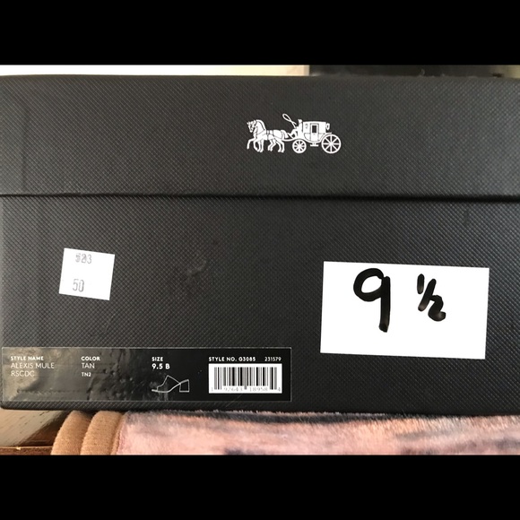 Beautiful COACH sandals excellent condition. - Picture 3 of 3